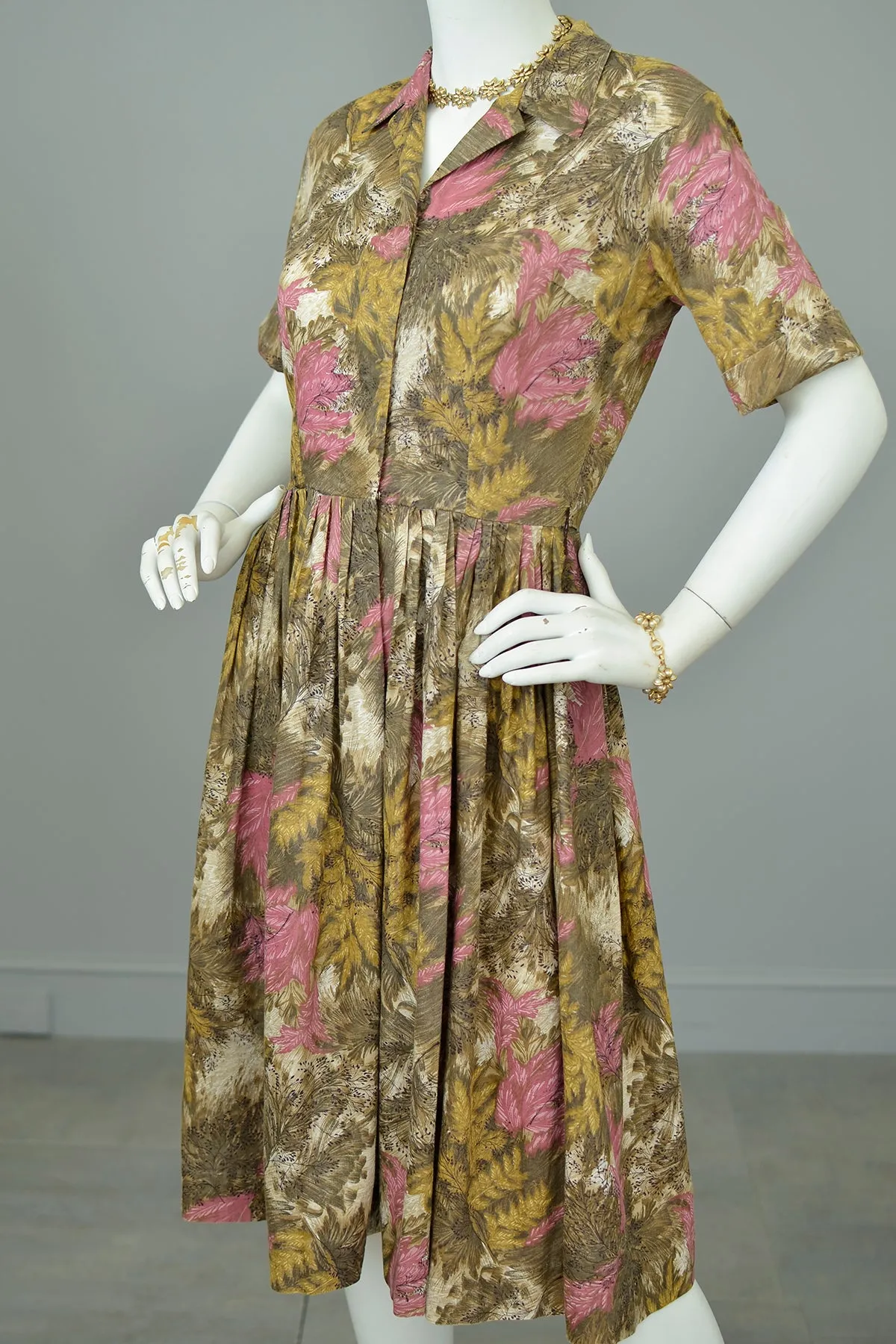 1950s Taupe Gold Pink Feathery Leaf Novelty Print Shirtwaist Dress