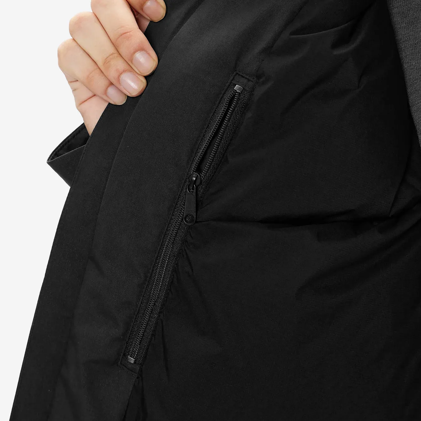 GORE-TEX Snow Range Down Coat - Black