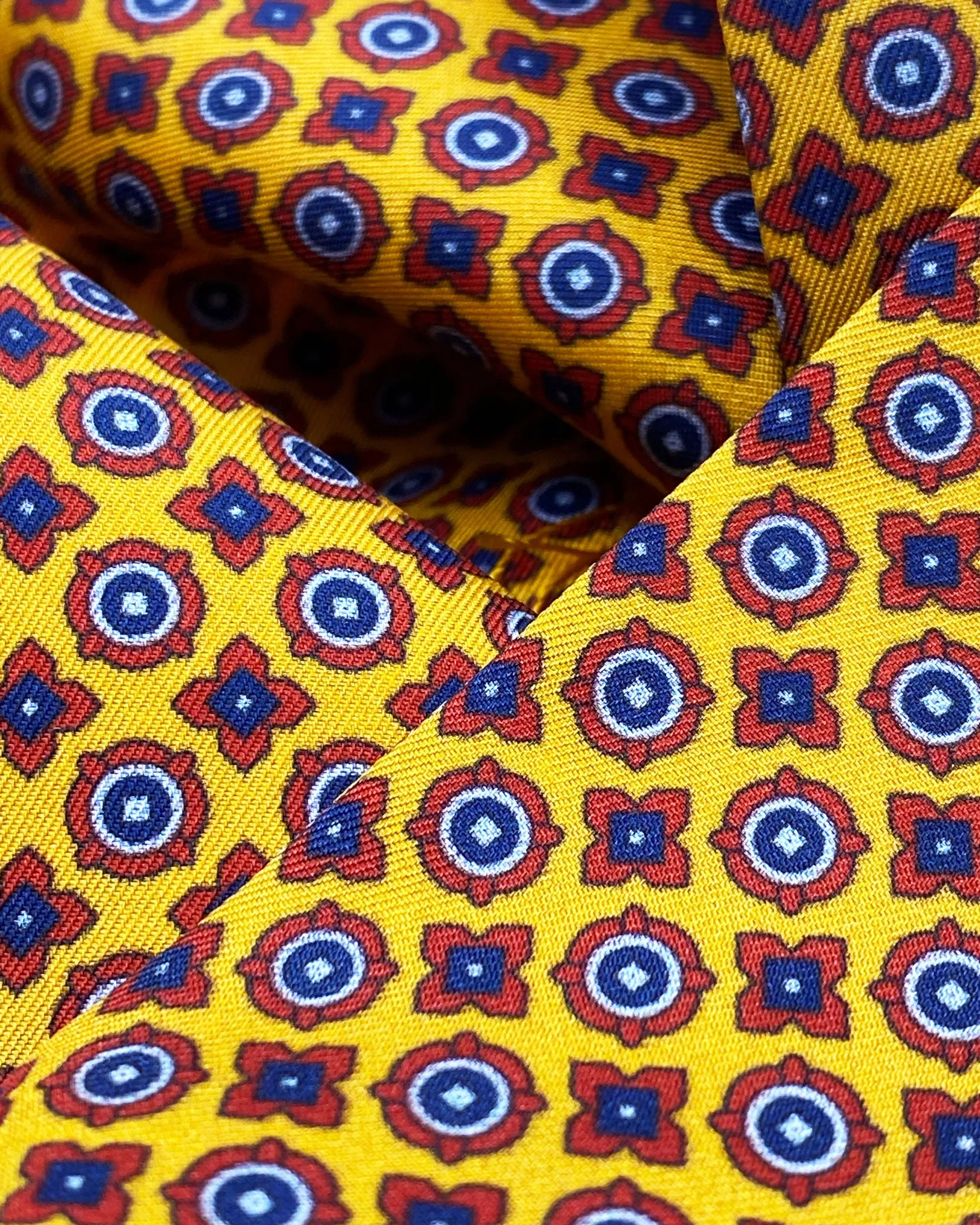 Men's Silk Scarf in Geometric Pattern - The Toshima