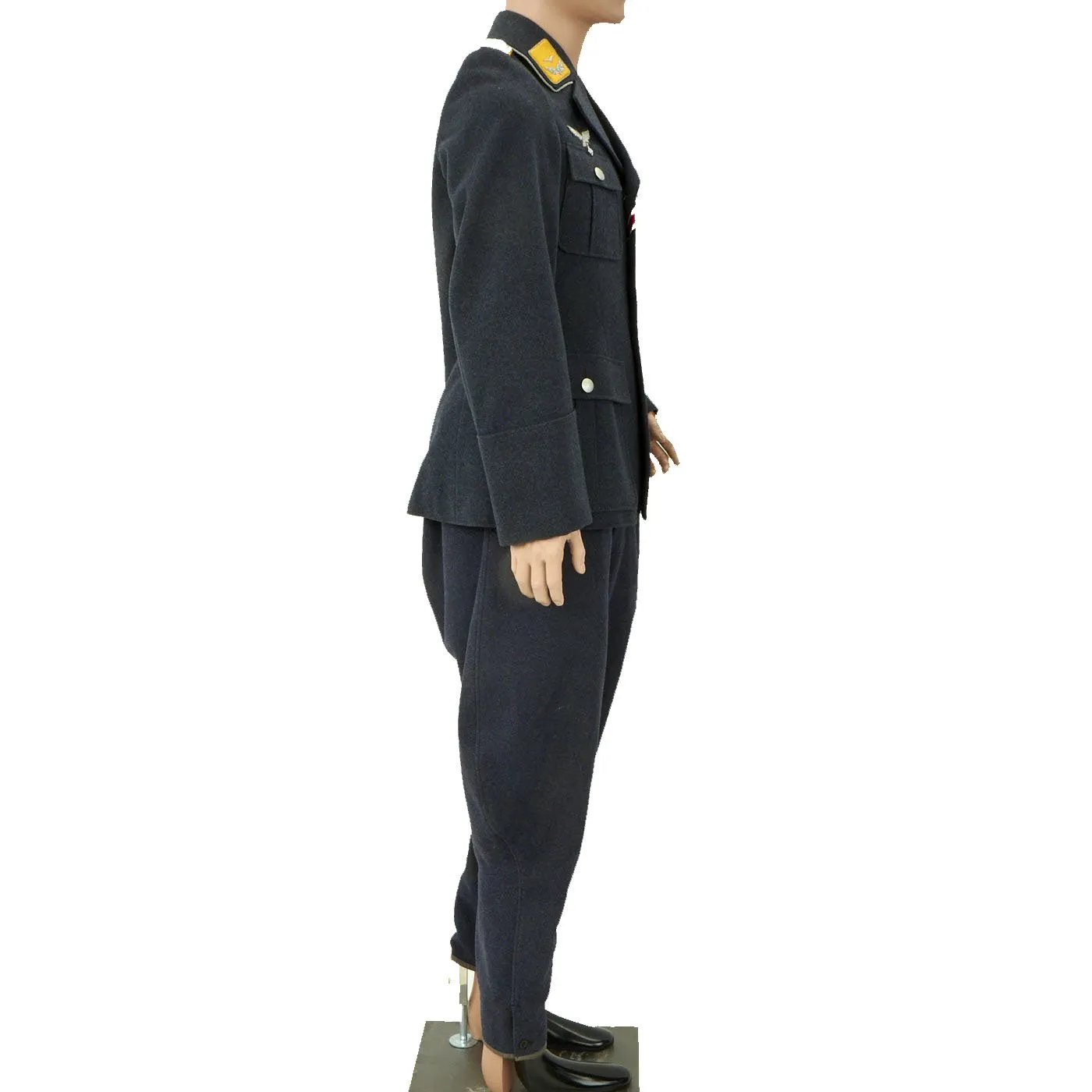 Original German WWII Luftwaffe Flight Officer Service Uniform - Lieutenant