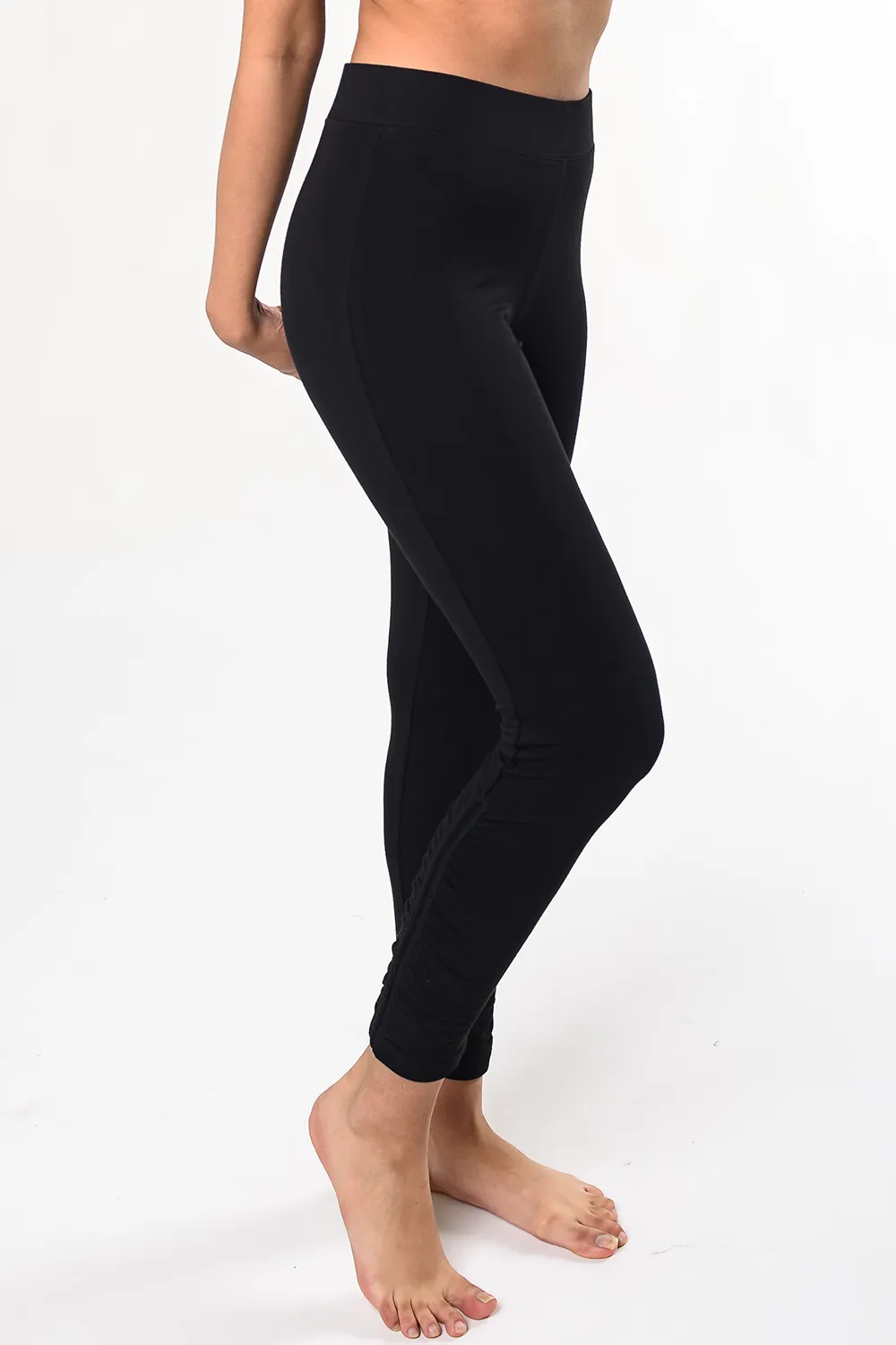 Ruched Movement Bamboo Legging - Black