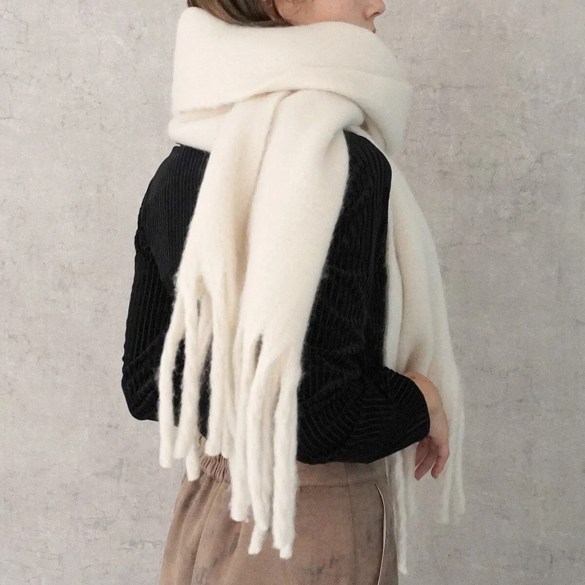 SATO | Winter Fuzzy Scarf